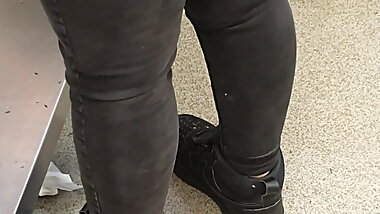 Step mom has sexy ass in black jeans for Step son