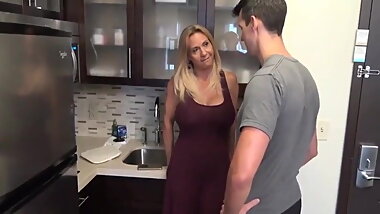 Son told mature mom about his feelings and got oral sex