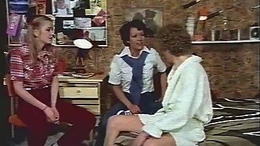 Classic Threesome School Girl And mother having sex with boyfriend