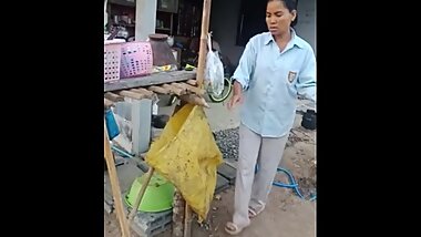 MomsTeachSex - Jerking Off To My Step