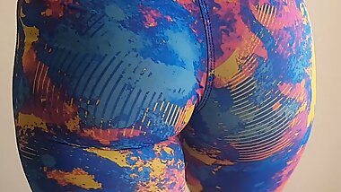 I fuck the TEACHER before the yoga class starts