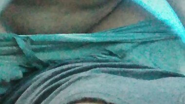 Bhabhi riding ex bf pennis home