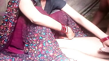 Desi beautiful stepmom in saree xxx fucked hard in the tight pussy by stepson