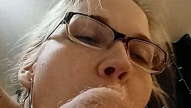 PAWG BBW MILF Toxic Lilly Gives Close-Up BJ to Tyson Phoenix