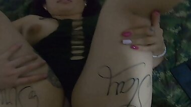 Asi le Cobre el Hospedaje a Mi Vecina Venezolana en medellin Colombia