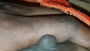 Bhaiya ke bahar jate hi bhabhi ki chudai