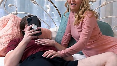 Perv Mom - Horny Stepson Records His Tempting Hot Stepmom Aaliyah Love Sucking And Riding His Cock
