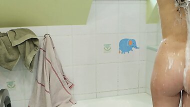 Secretly Spying On My friend's Mom in the Shower. AnnaHomeMix