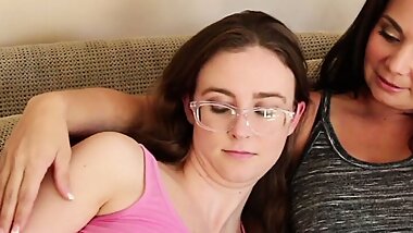 Holly West Cums In Jay Taylor's Mouth &ndash; MILF LESBOS