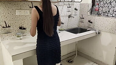 Bhabhi ji ki chudai wo bhi kitchen me in Saarabhabhi6