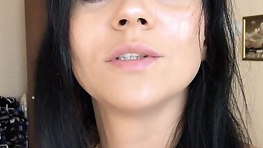 smell how it smells and lick your stepmommy