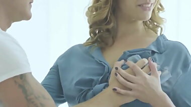 deepthroat closeup step mom lessons matt ice and antonia sai