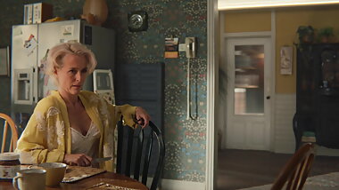 Gillian Anderson-Sex Education 1x03