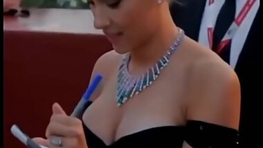 Scarlett Johansson - sexy moments 2